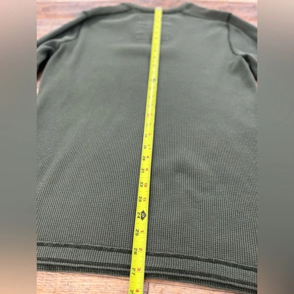 Hollister Men's Waffle Knit Long Sleeve Olive Green Casual Top, Size Medium - Picture 9 of 10